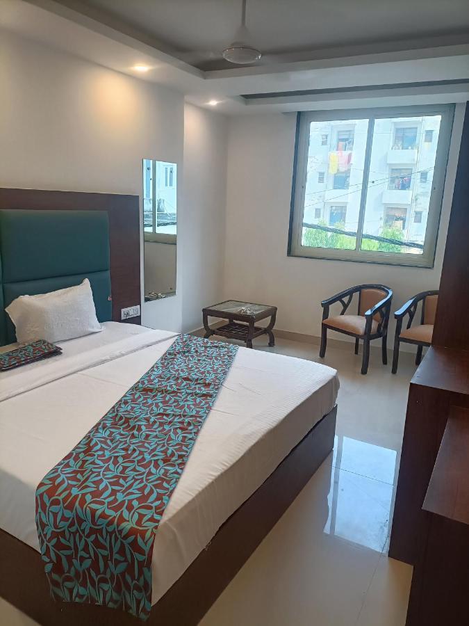 ניו דלהי Hotel Tark Inn Near Igi Airport מראה חיצוני תמונה