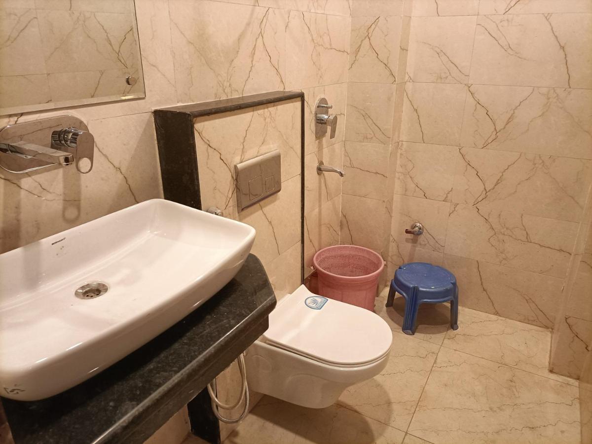 ניו דלהי Hotel Tark Inn Near Igi Airport מראה חיצוני תמונה
