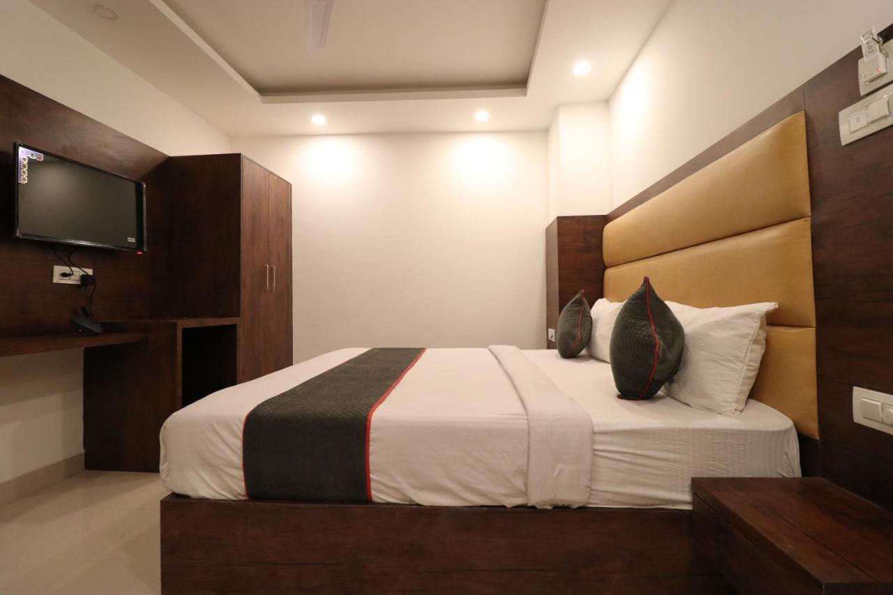 ניו דלהי Hotel Tark Inn Near Igi Airport מראה חיצוני תמונה