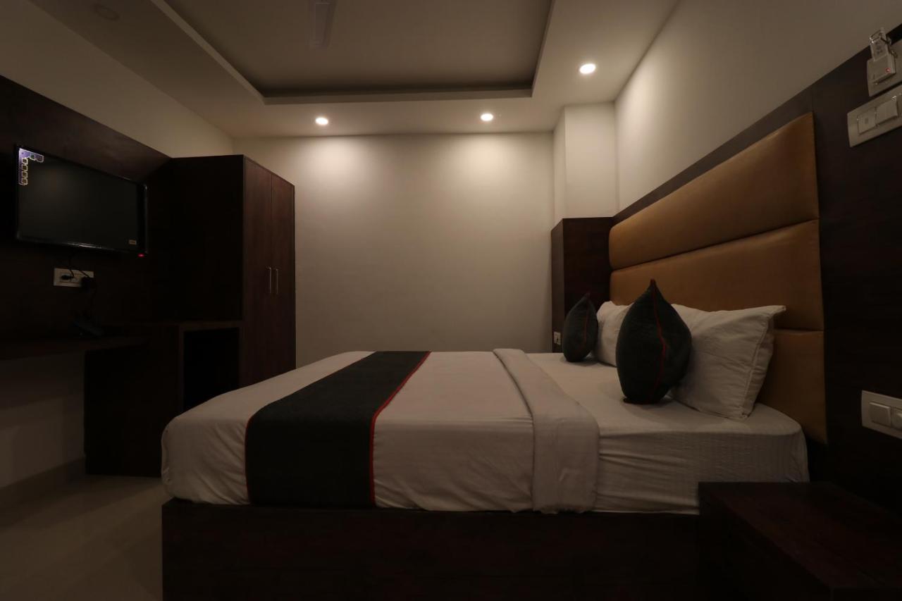ניו דלהי Hotel Tark Inn Near Igi Airport מראה חיצוני תמונה